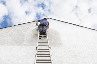 Peinture extérieure à Saint-Hilaire-les-Places — façades et ravalement